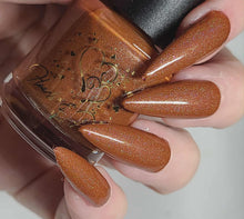 Load image into Gallery viewer, Hearts &amp; Promises - I’m Here For the Chocolate
