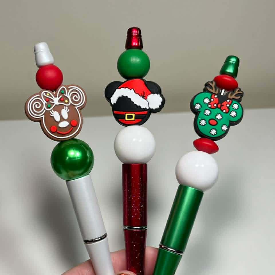 Jessenia’s Cricut Creations - Mystery Mouse Christmas Pens