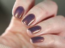 Load image into Gallery viewer, Lilypad Lacquer - Return of the King
