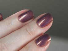 Load image into Gallery viewer, Lilypad Lacquer - Return of the King
