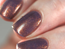 Load image into Gallery viewer, Lilypad Lacquer - Return of the King
