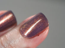 Load image into Gallery viewer, Lilypad Lacquer - Return of the King
