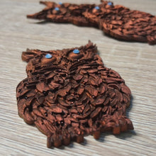 Load image into Gallery viewer, MTK Design - The Owl - RESIN MAGNET
