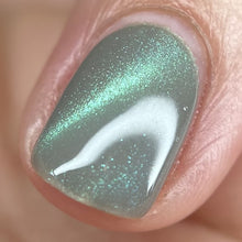 Load image into Gallery viewer, Sassy Cats Lacquer - Absolute Power - MAGNETIC
