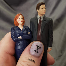 Load image into Gallery viewer, Apipila - X-Files Stamping Plate
